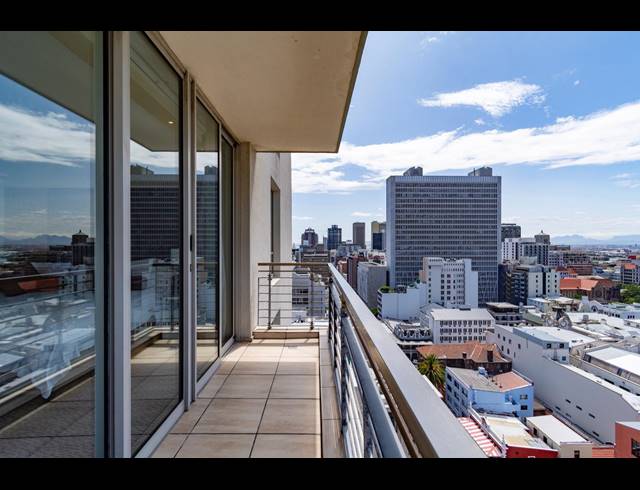 3 BEDROOM APARTMENT RENTED IN CAPE TOWN CITY CENTRE